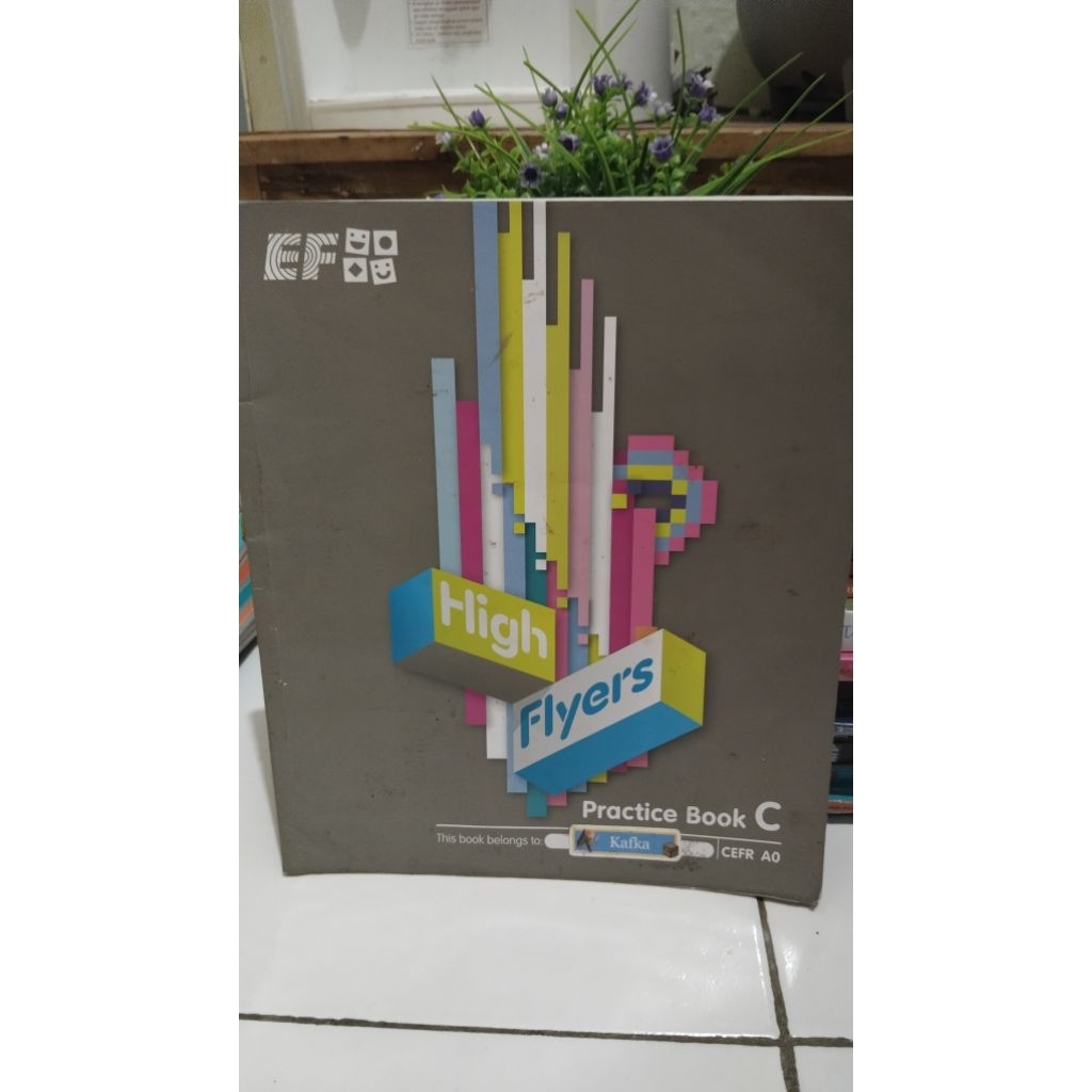 BUKU EF FLYER'S BOOK C