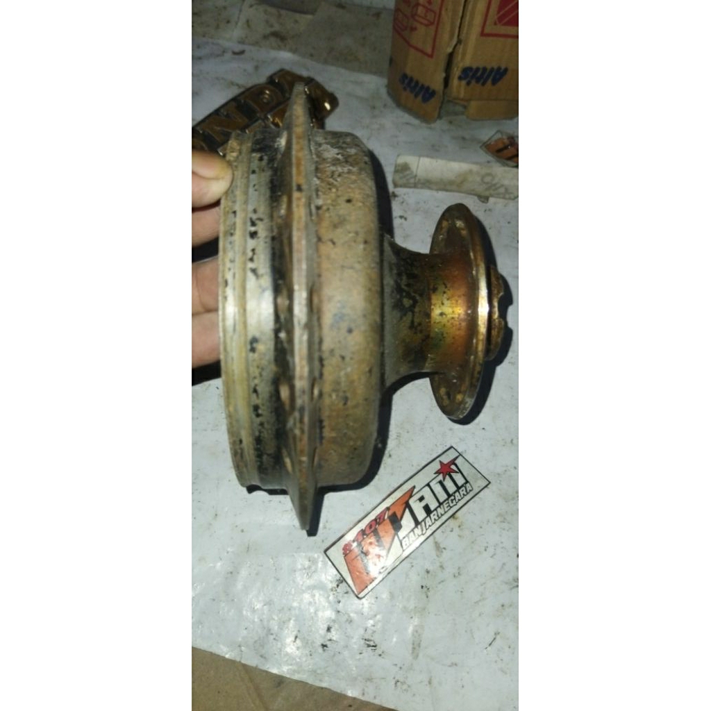 Tromol depan mekrok original kawasaki KE125 murah.