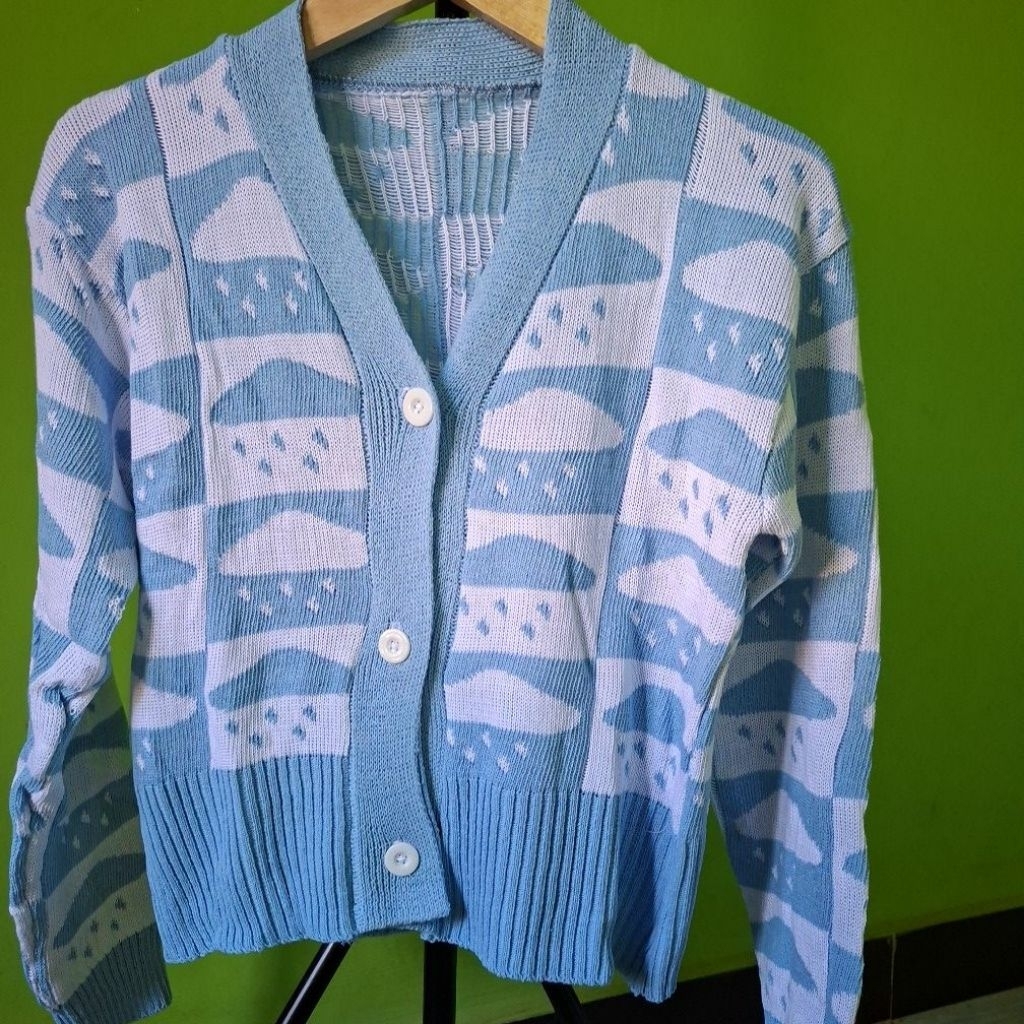 CARDIGAN RAJUT LENGAN PANJANG MOTIF AWAN