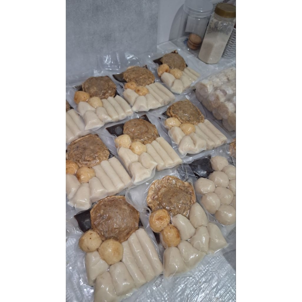 

Pempek Ikan Tenggiri