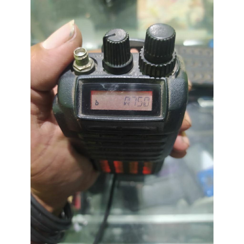 HT YAESU FT250 BAHAN