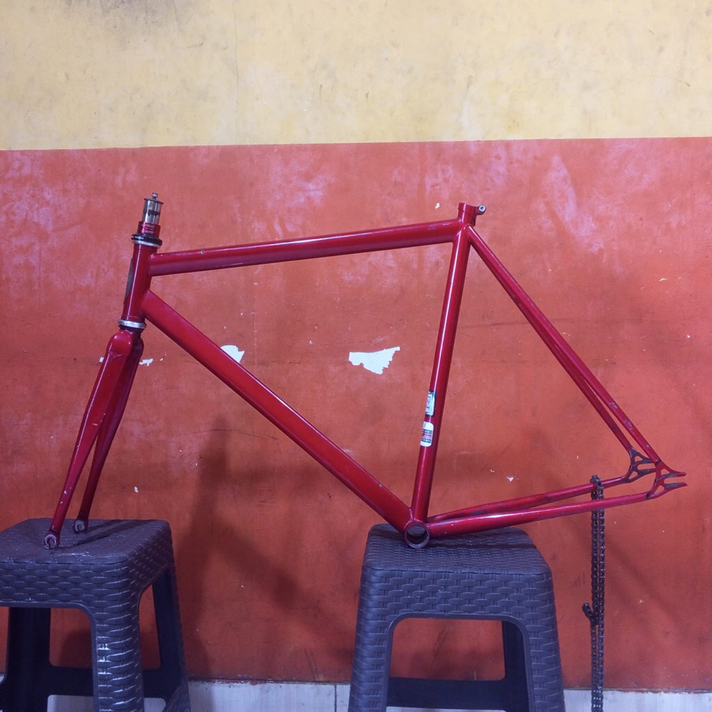 Frame leader 722