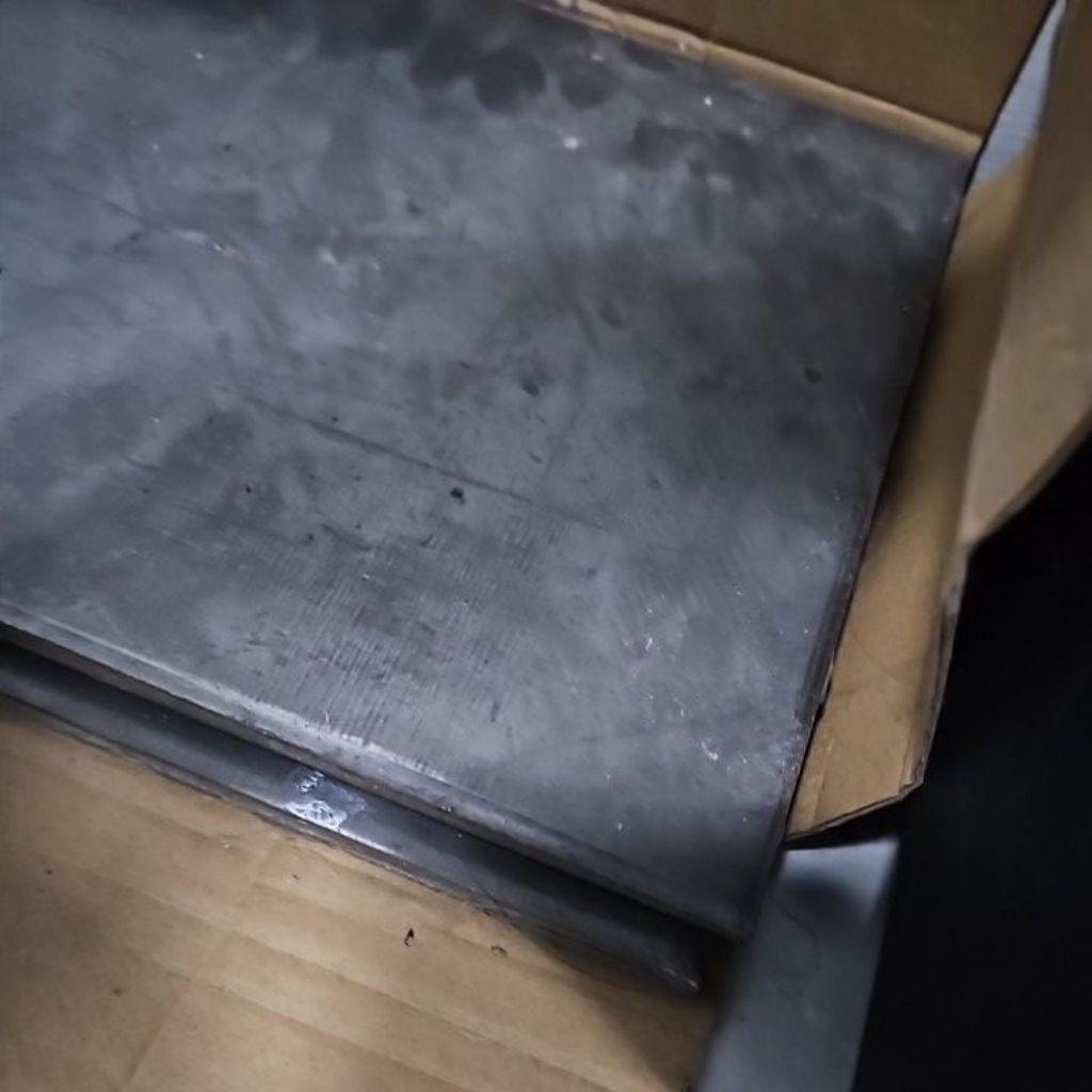 plat besi 10 mm kotak