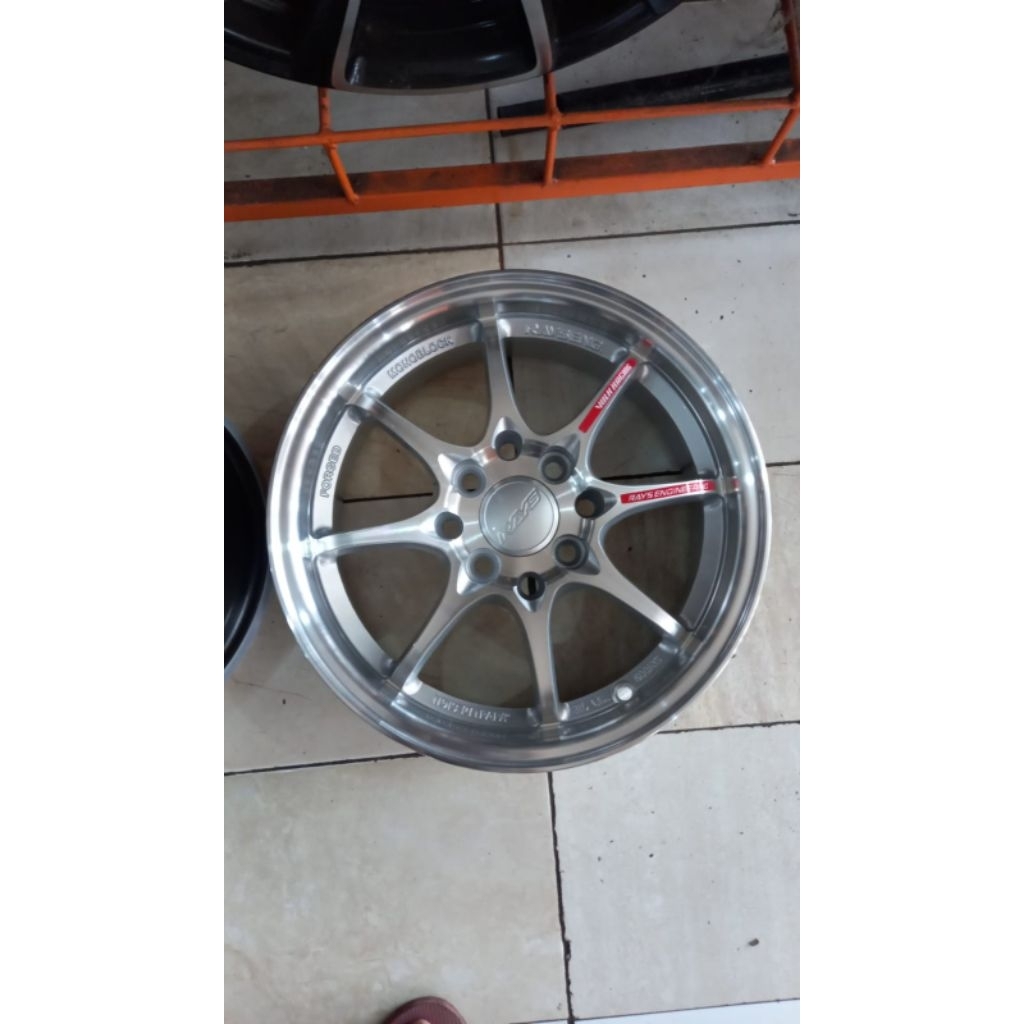 Velg Ce28 ring 14 h8 silver polish
