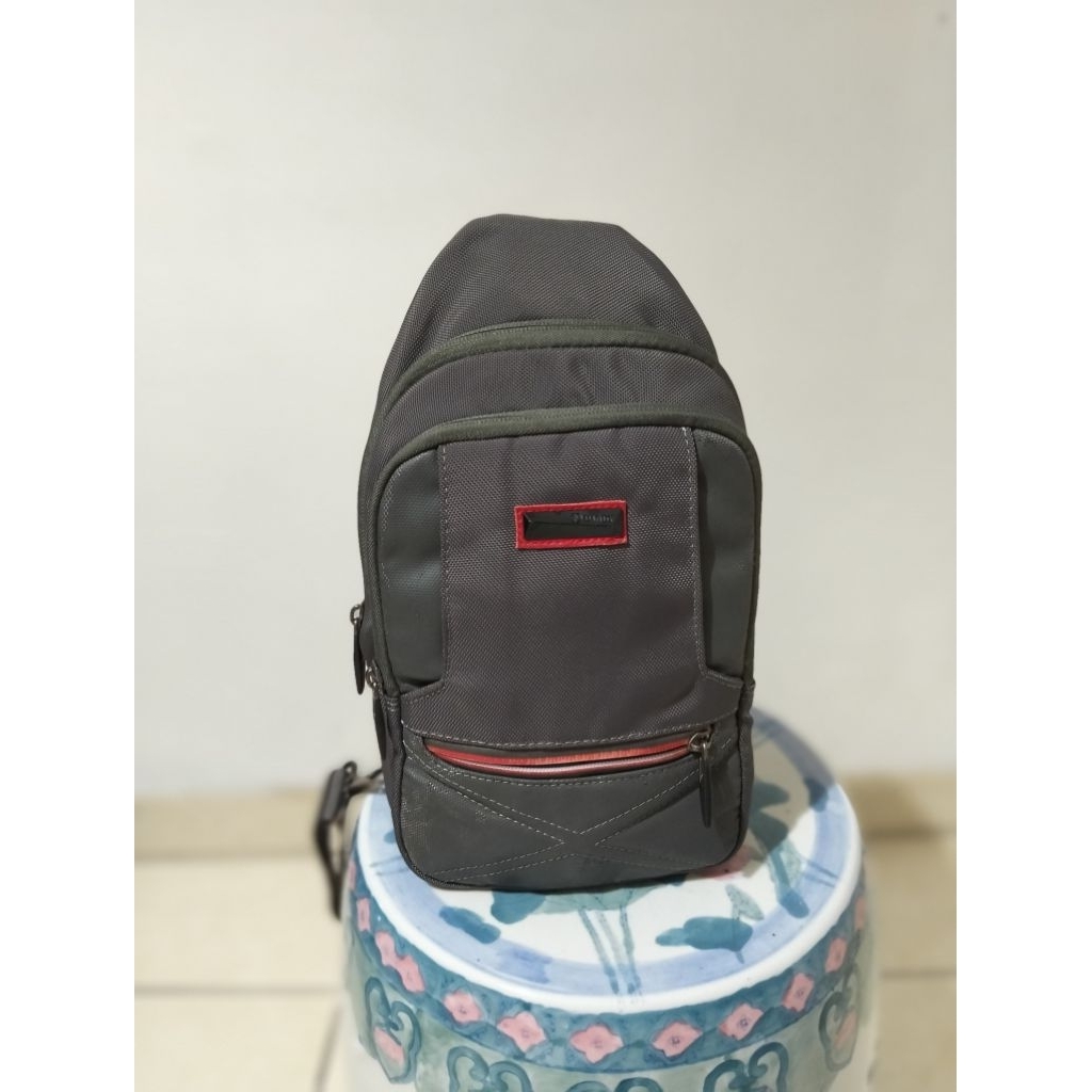 Tas pria crossbody second