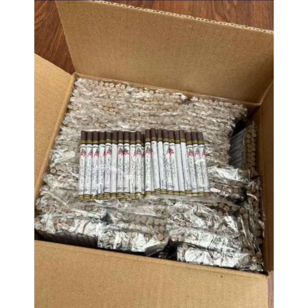 

20 PCS PERMEN FEI FEI - 20 STICK PERMEN COKLAT - PERMEN STIK COKLAT / PERMEN FEI FEI COKLAT / PERMEN