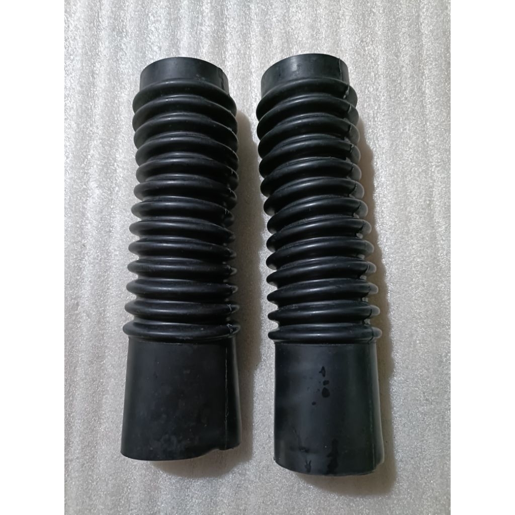 Karet boot shock depan s90 cb100 cl90 original nos lospak sangat lentur