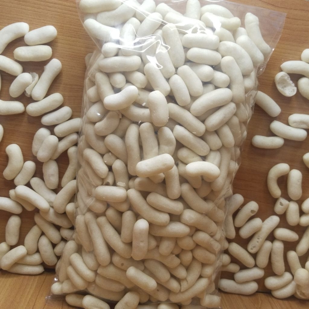 

Cemilan Pilus Ikan Gurih 250g | Makanan Ringan Pilus Renyah