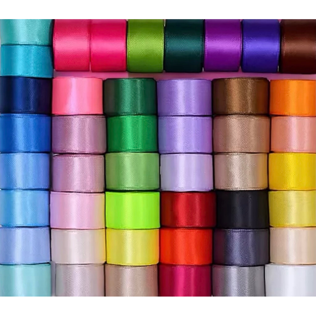 

Pita satin gulungan lebar 1“, 1,5” dan 2”