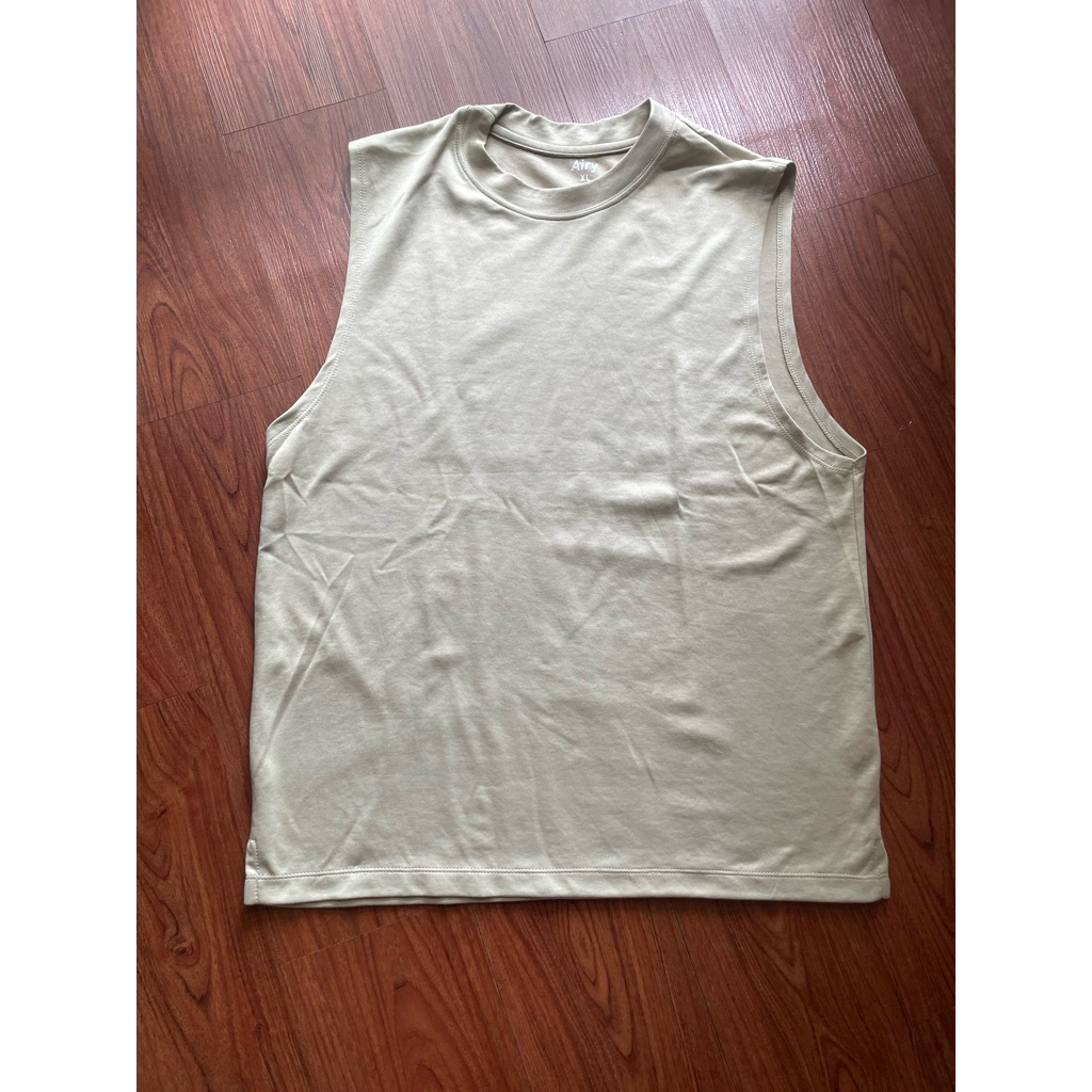 vest running second size XL