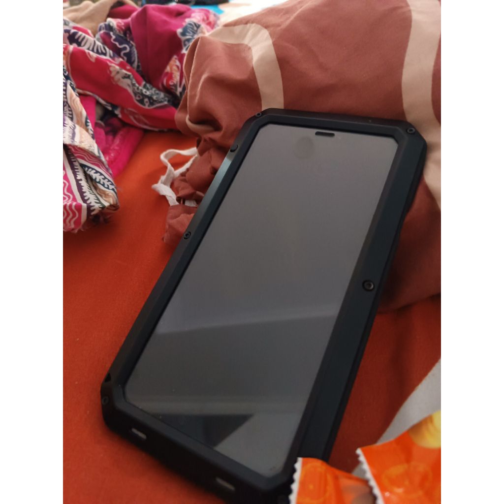 Hp Iphone XR Black/Hitam 64Gb ex Ibox Bekas lumayan mulus 85% Preloved