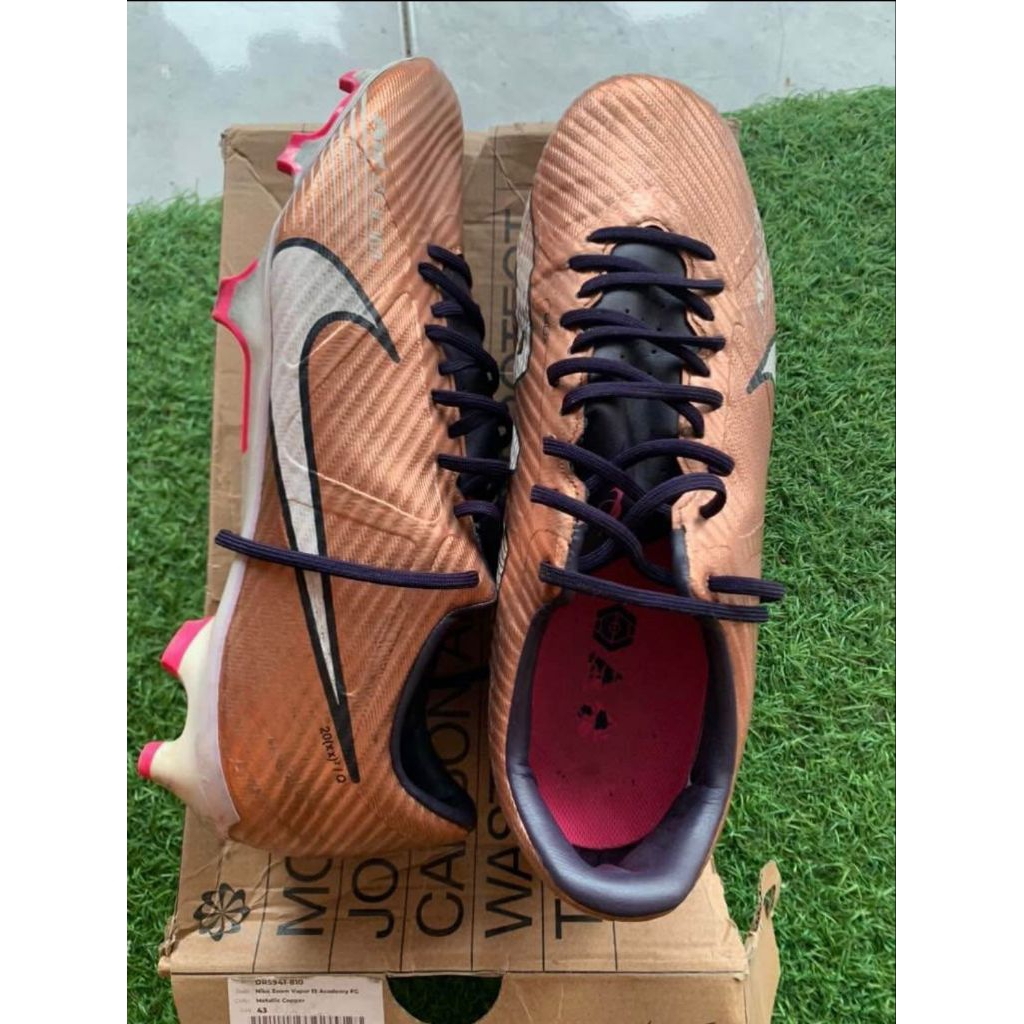Sepatu Nike Air Zoom Mercurial Vapor 15 Academy TF Generation Metallic Copper DR5949-810.