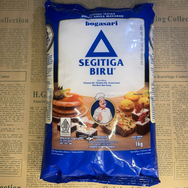 

Tepung Terigu Segitiga Biru - Bogasari - 1kg