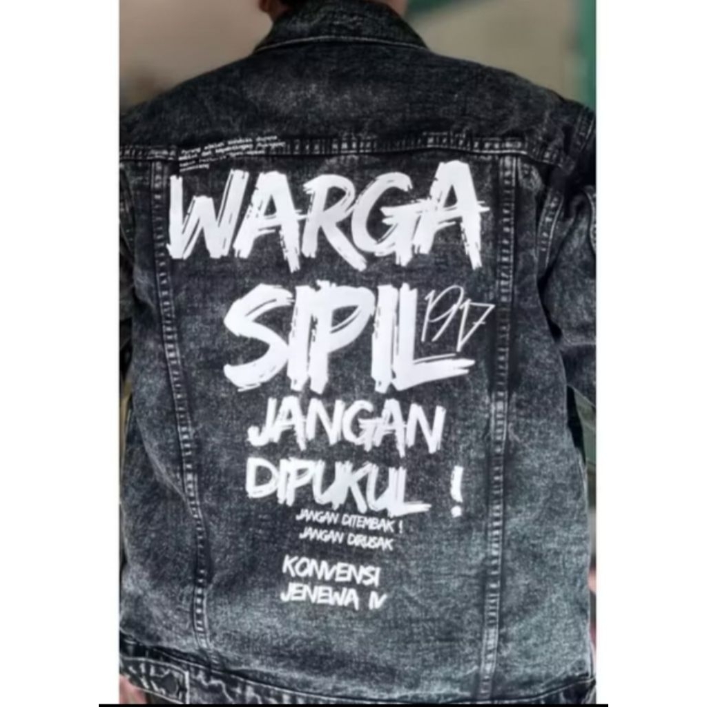 Jaket Denim warga sipil