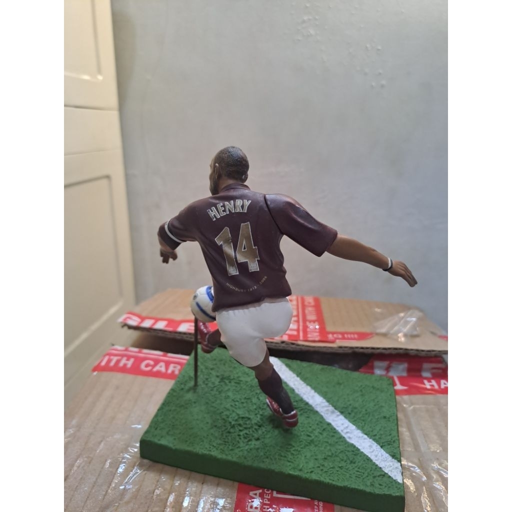 Figure Soccerserie Arsenal Thierry Henry Rare