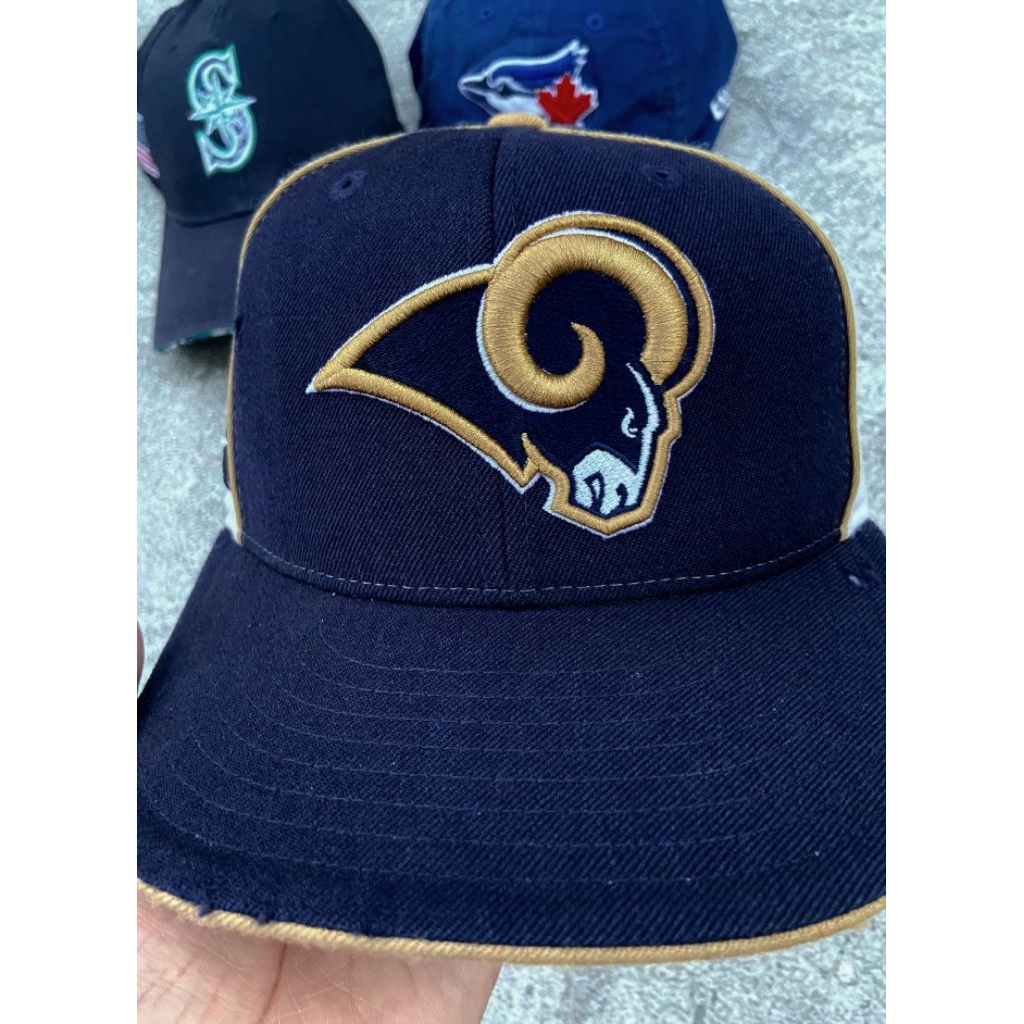 topi vintage rebook NFL rams