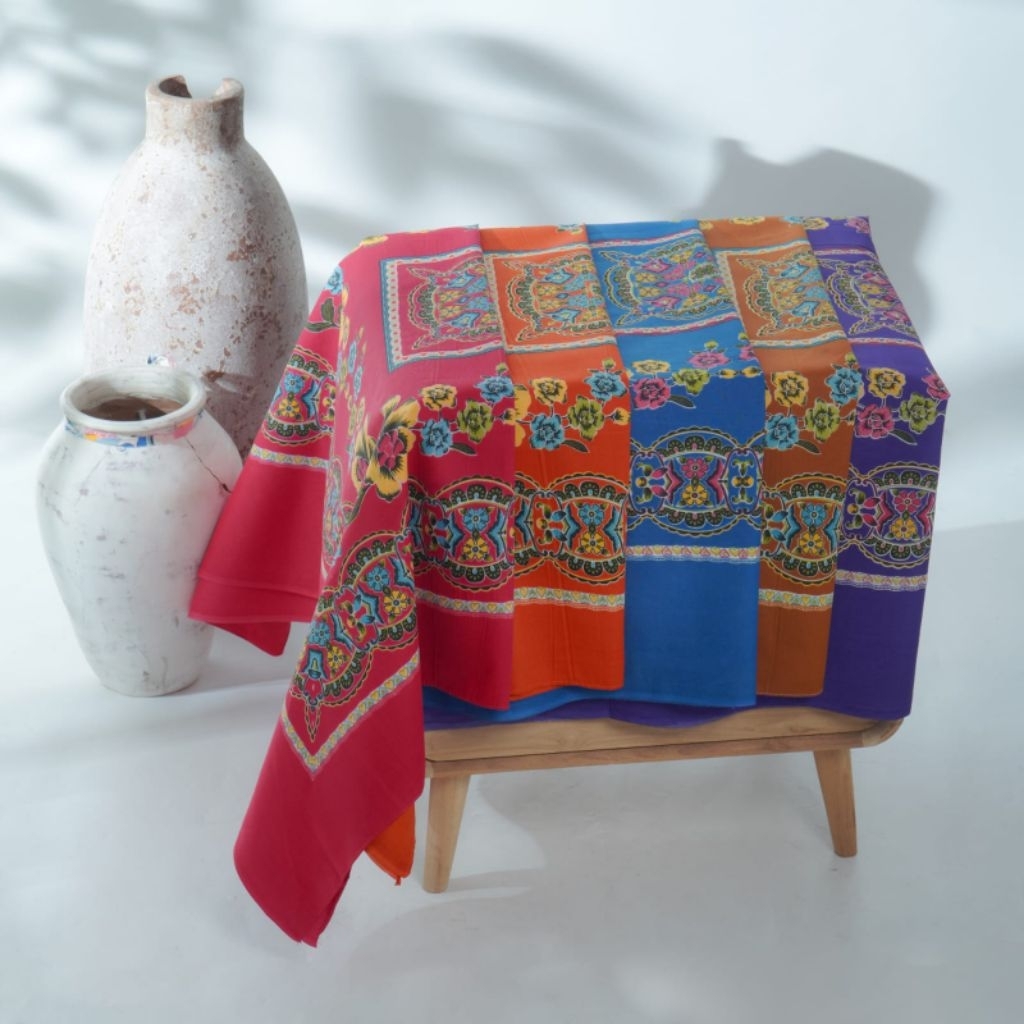 Taplak meja batik.Taplak meja guru/ruang tamu.Taplak meja tradisioanal