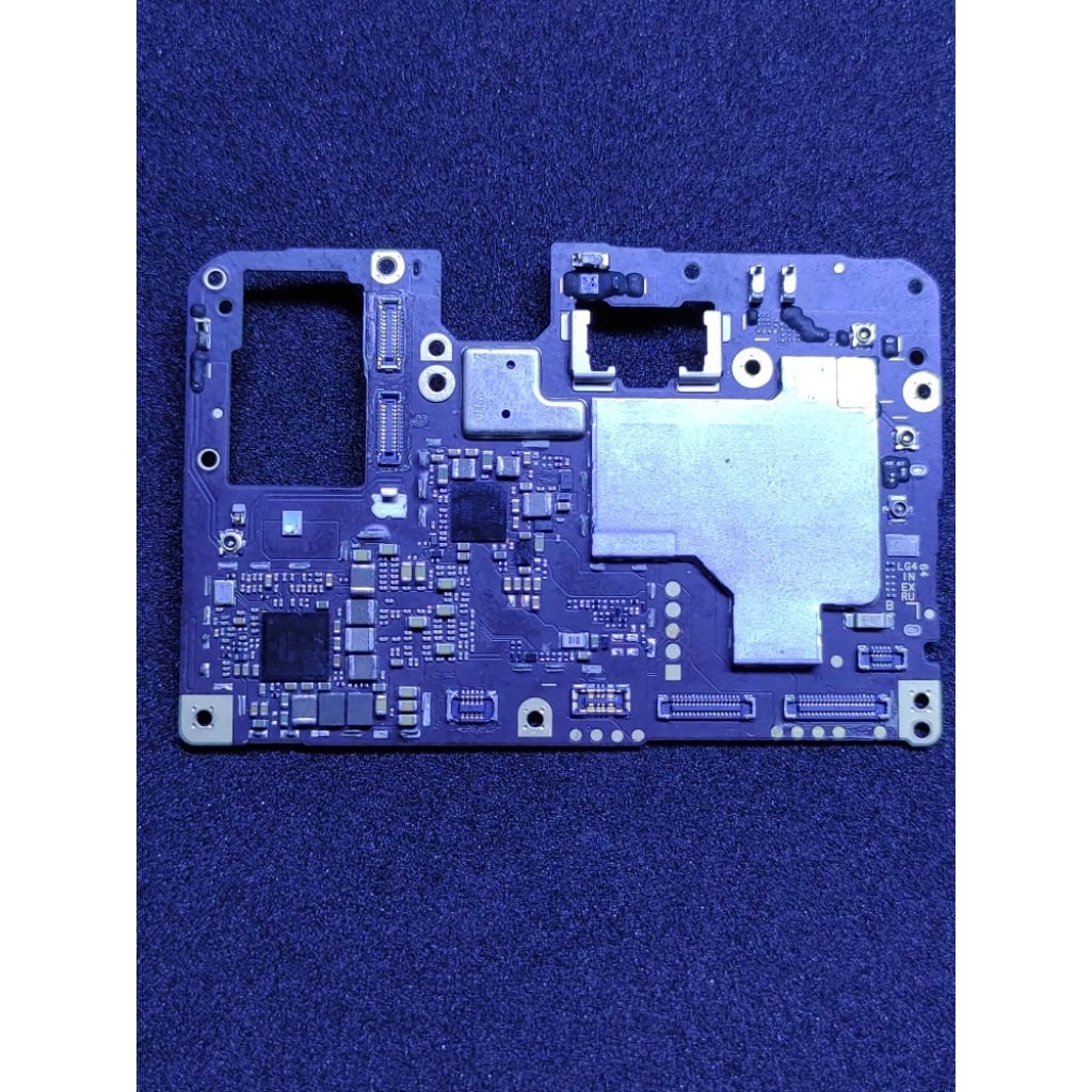 Mesin Vivo V9 Ram 4/64GB Hidup Minus Display( No Segel)