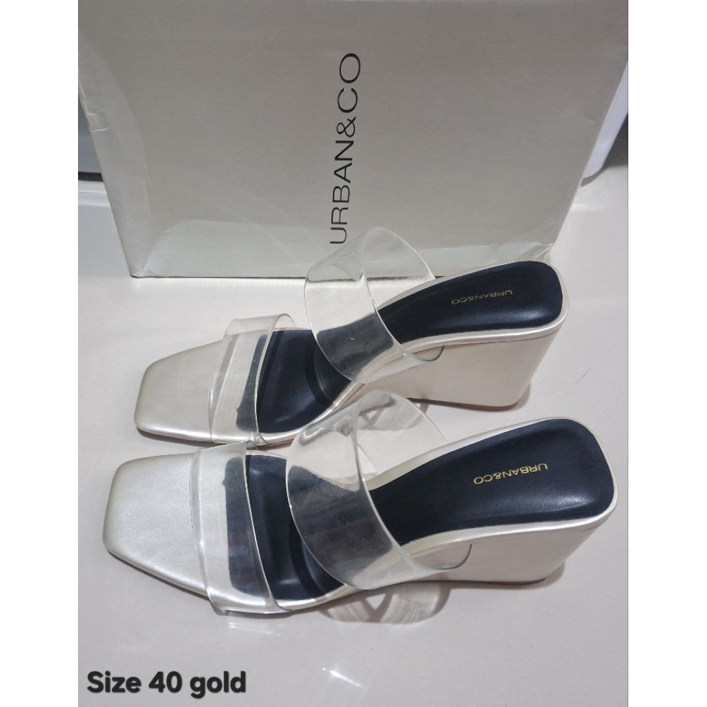 Urban & Co Wedges Wanita