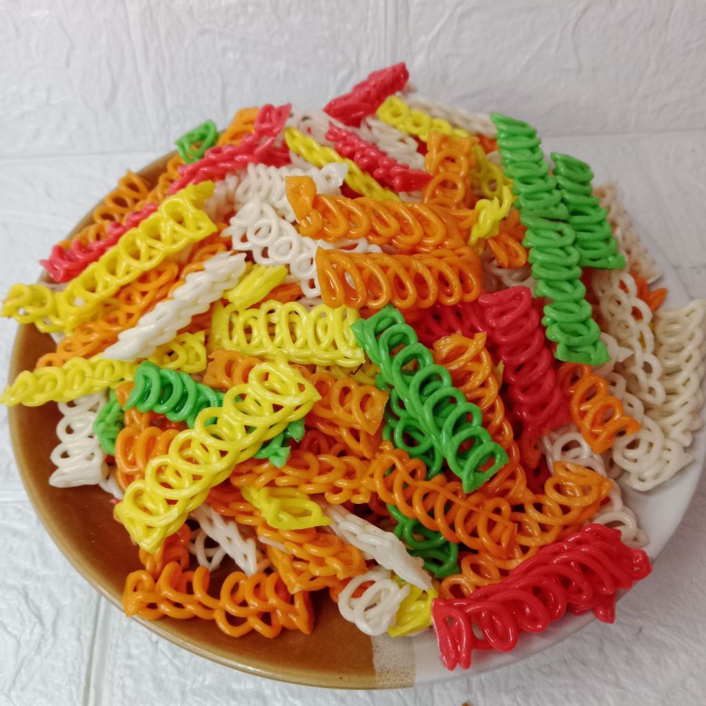 

1 kg kerupuk rantai warna warni cocok buat toping seblak