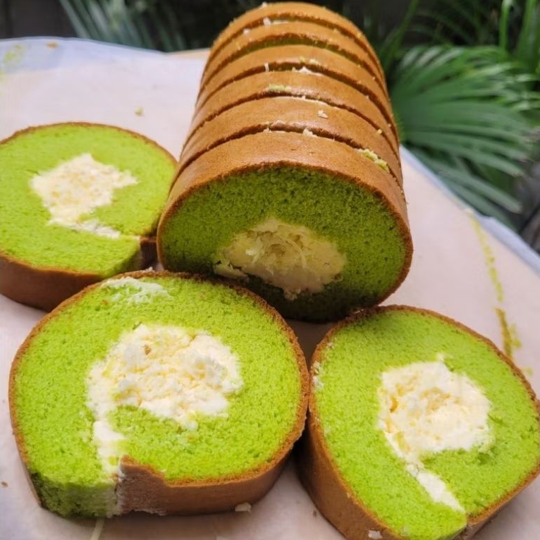 

Bolu Gulung Pandan double cheese/ bolu gulung pandan/ bolu gulung keju / Roll cake