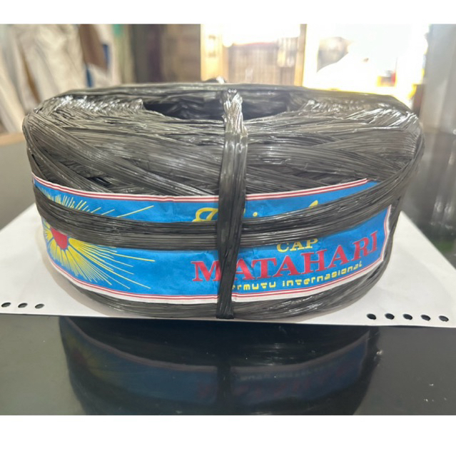 

Tali Plastik Rafia Pengikat Hitam Gulungan cap Matahari 4kg