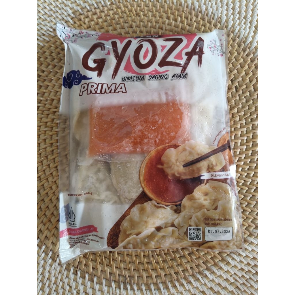 

Gyoza Ayam / Gyoza daging ayam 250 gr (isi 10pcs)