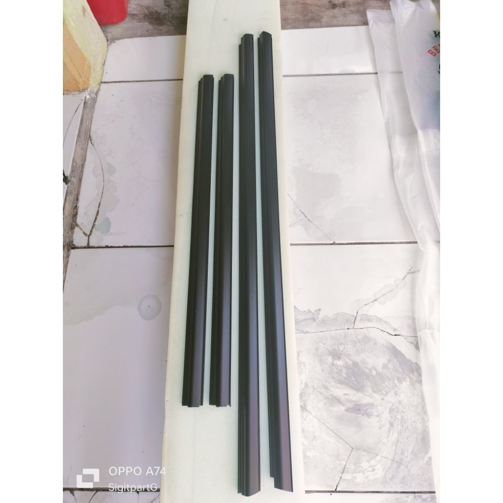 1 Set Pelipit kaca luar Jazz RS S GE8 original