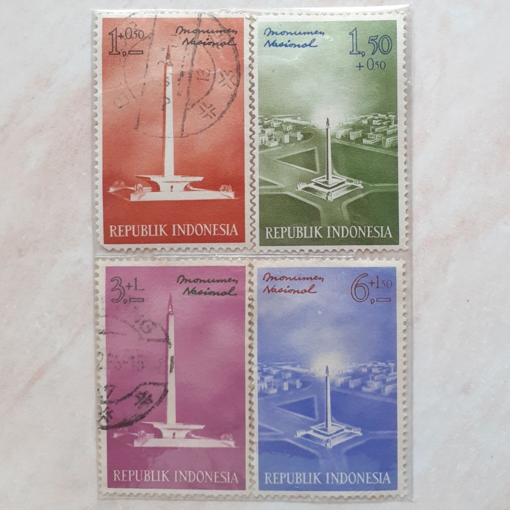 

(A) Perangko Indonesia Monumen Nasional Tahun 1962 set lengkap 4pcs