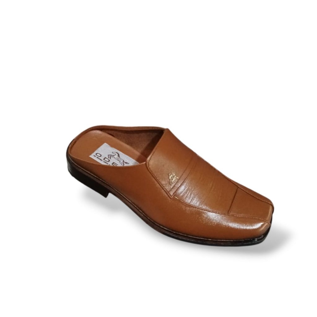 sendal sepatu cowok dewasa model terbaru