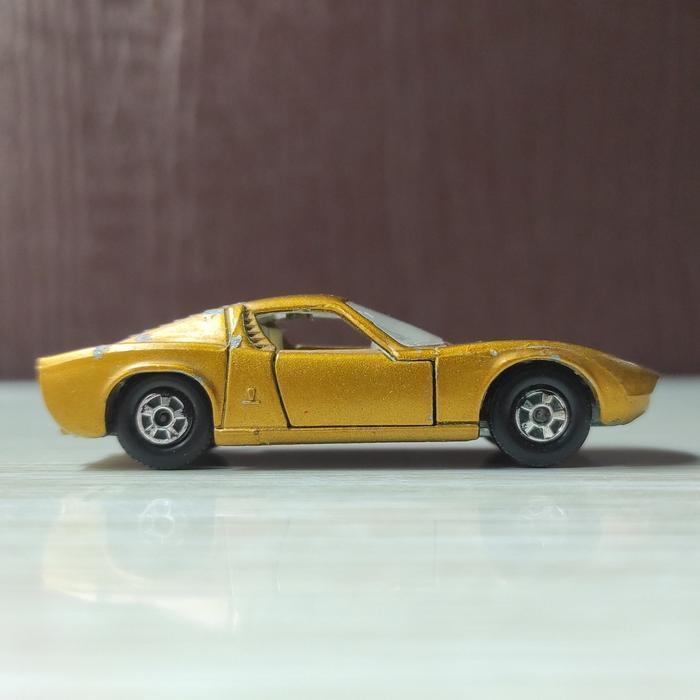 Lesney Lamborghini Miura England Loose
