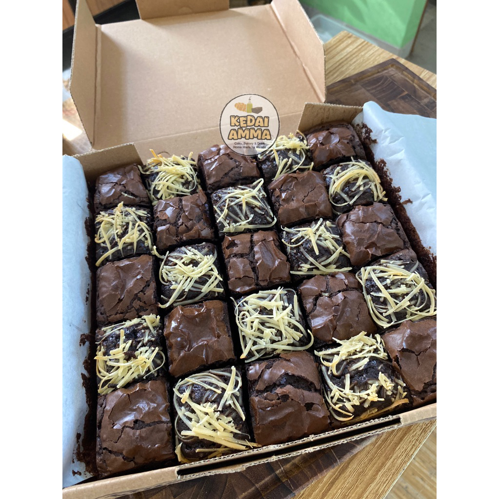 

FUDGY BROWNIES KEJU 20 x 20 (Premium, tebal)