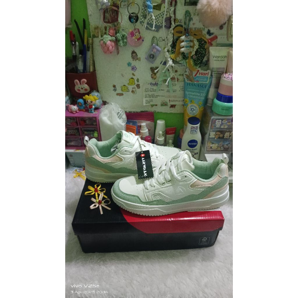 Airwalk lifestyle shoes for Women