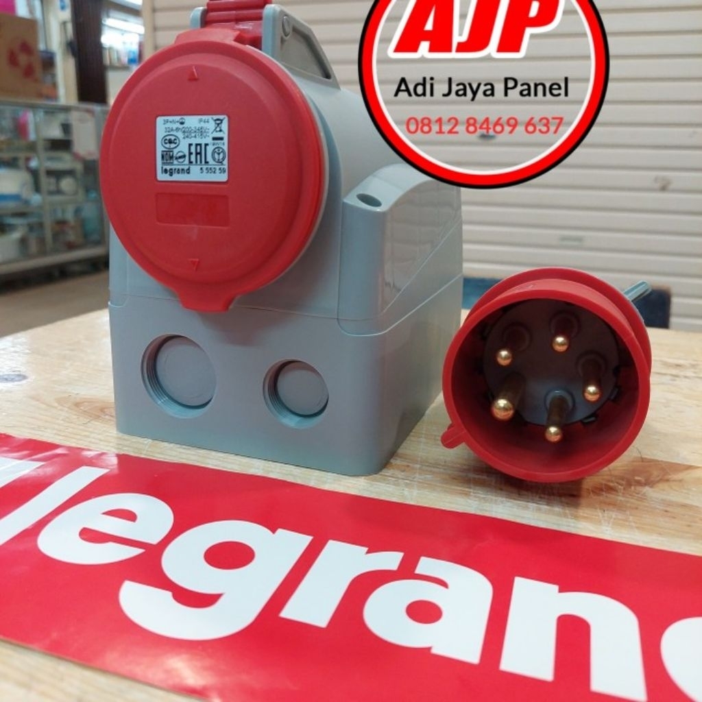 legrand 1set surface mounting legrand 32a 5pin 3phase ip44 kode 555259 + 555239