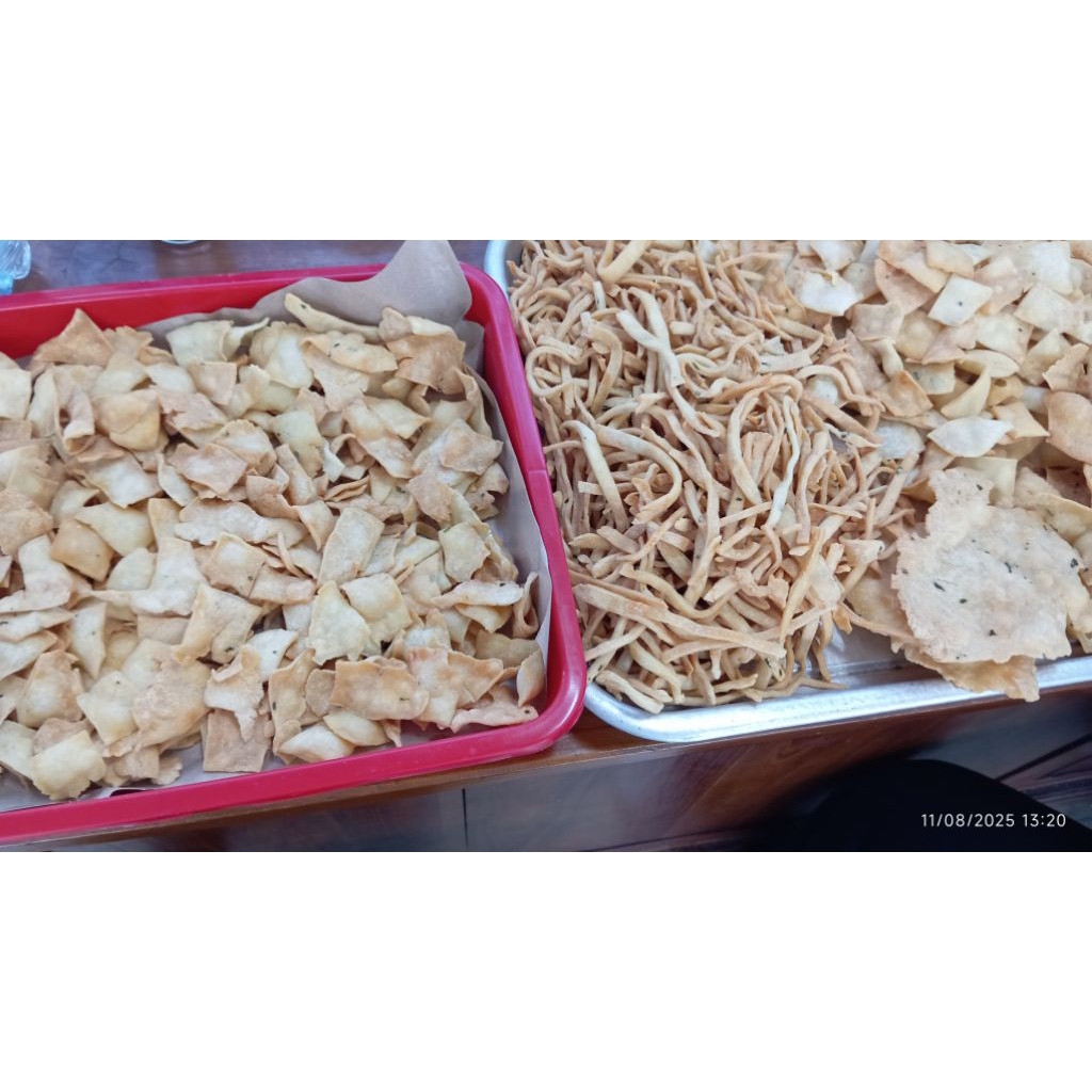 

Keripik Stik Bawang Enak Gurih Lezat