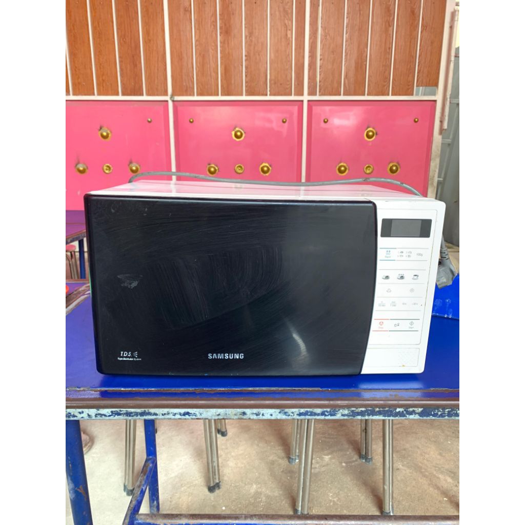Microwave Samsung me731k