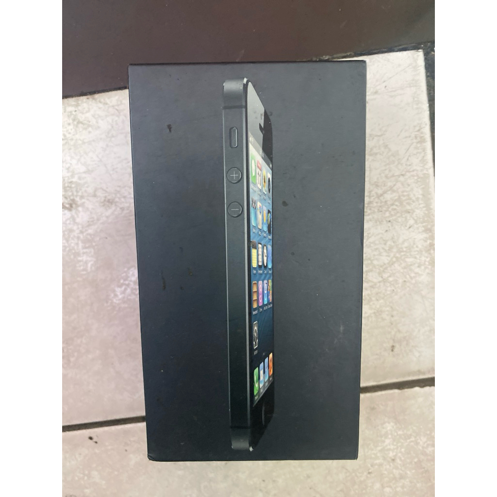 

kotak kardus iPhone 5 ori