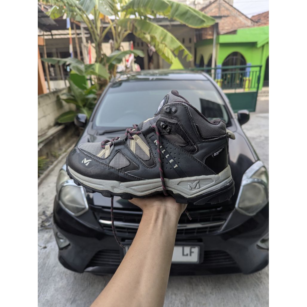 SEPATU GUNUNG MILLET SIZE 42 INSOL 27 (SECOND OUTDOOR)