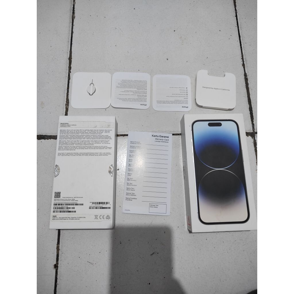

DUS BOX IPHONE 14 PRO SILVER IBOX ORI COPOTAN LENGKAP DAN BUKU GARANSI