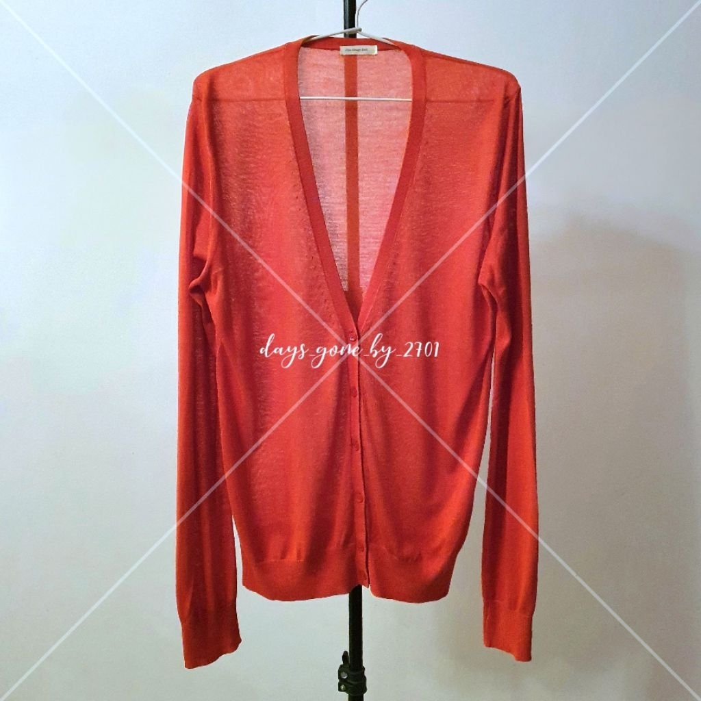 Women's Sheer Cardigan V-neck "Uniqlo: Fine Gauge Knit" Merah Cabe. Size L