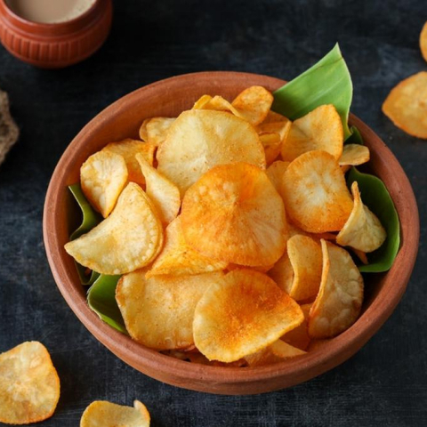 

SNACK ANEKA KERIPIK KRIPIK SINGKONG KEMASAN BALL