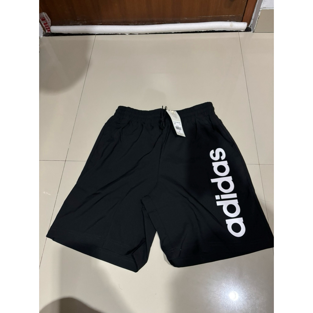 Celana Adidas Short Essentials Chelsea Linear Original Product 100% BNWT