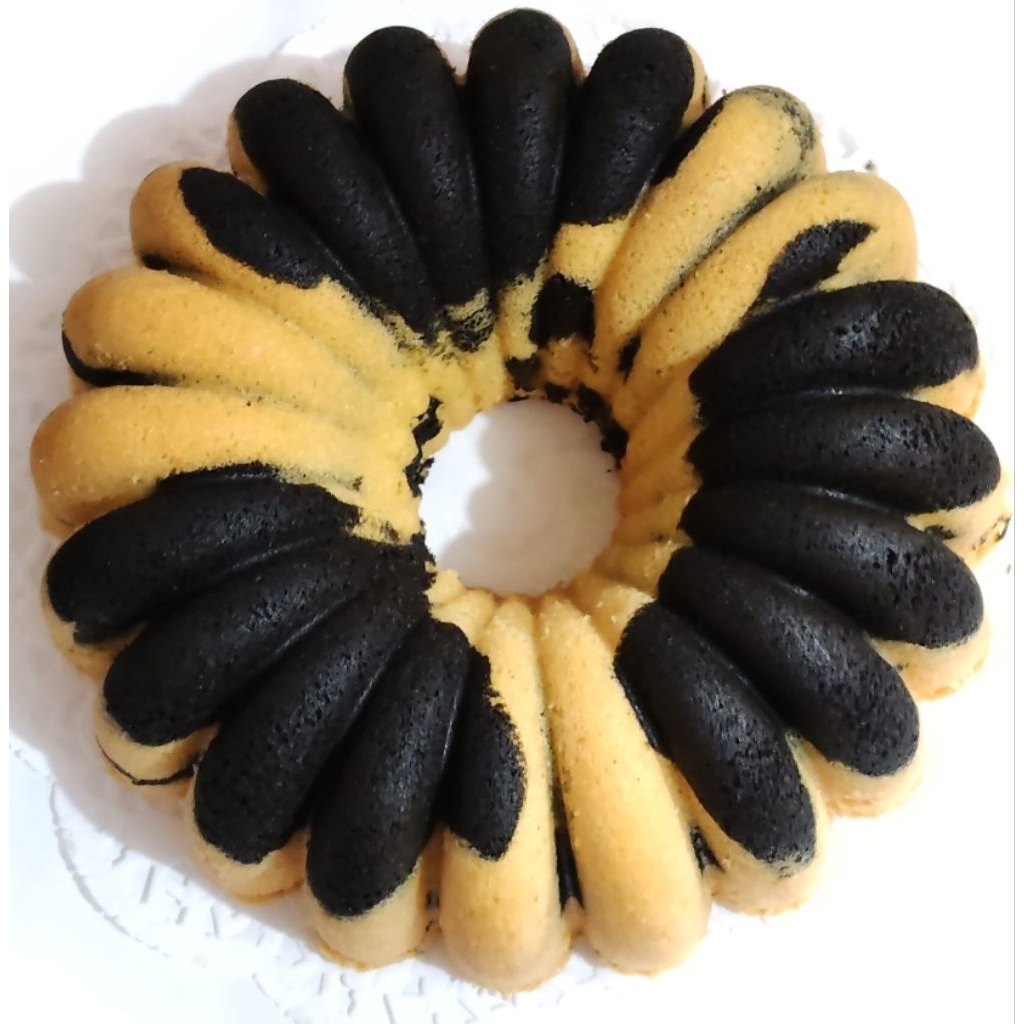 

Marmer Cake Special Freshly Baked 24cm