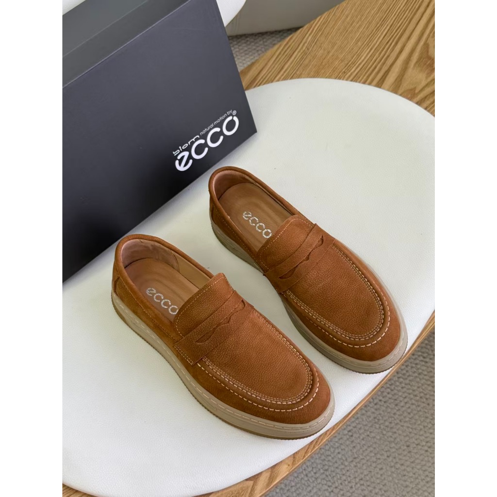 E-Jia's 2025 vintage-inspired men's loafers
