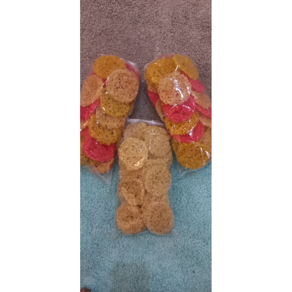 

Rengginang singkong 1 kg +1/2 kg