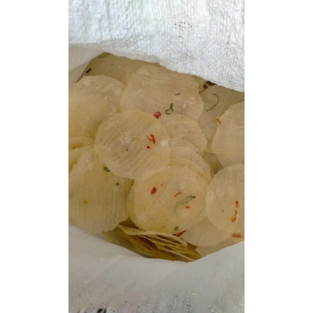 

Ennye singkong pedas gurih cemilan ringan original