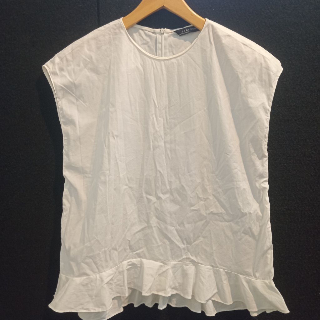 Blouse putih zara