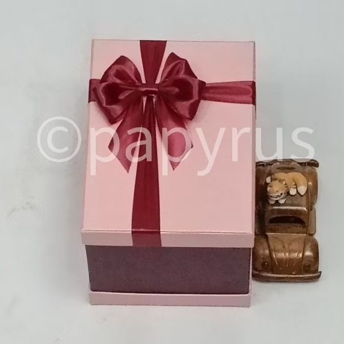 

PAPYRUS Sandwich 15x20 Tinggi 15cm Kotak Kado Gift Box Hardbox Hampers Hadiah V3