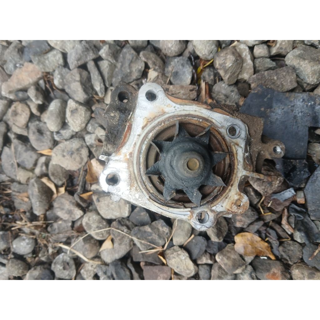 Water pump Lancer Cedia CS5