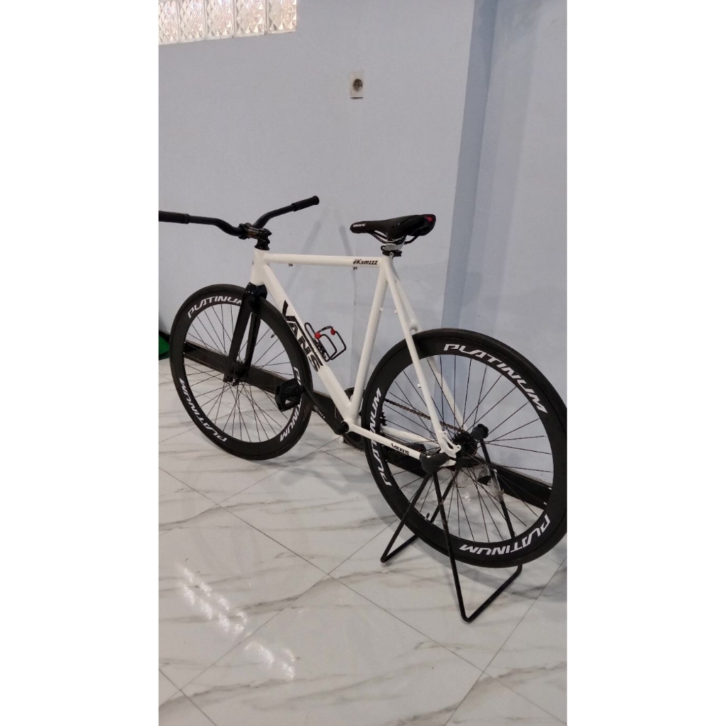 sepeda fixie custom tsunami snm 100 flat bar + tempat botol minum